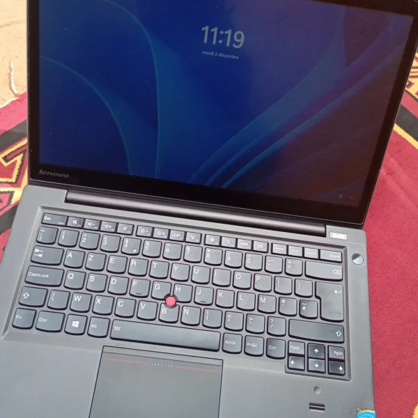 PC Portable Lenovo ThinkPad Tactile - Intel i3 / 8Go RAM / 500Go SSD.