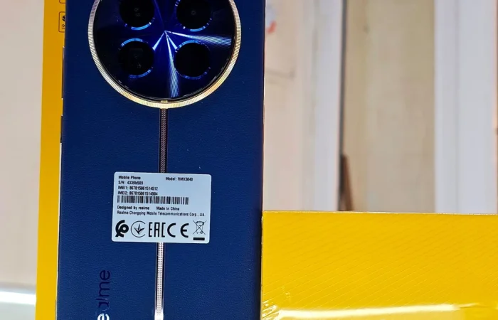 Smartphone Realme 12pro 5G — photo 2