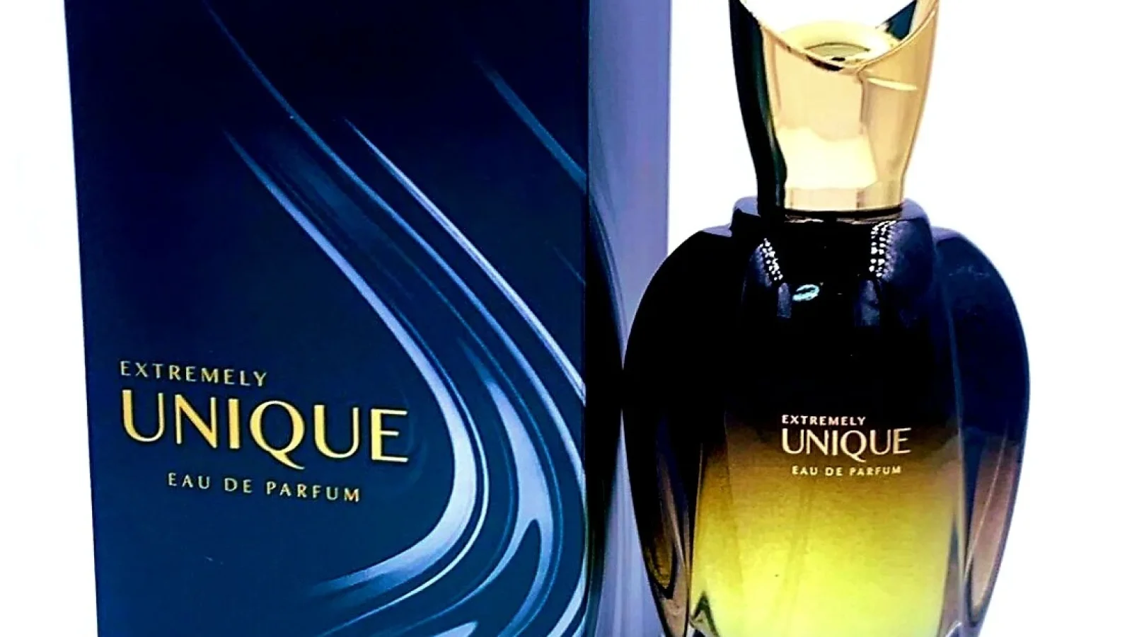 Extremely Unique signé Fragrance World — photo 1