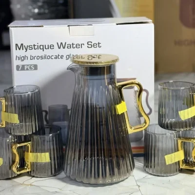Carafe en verre + 6 verres