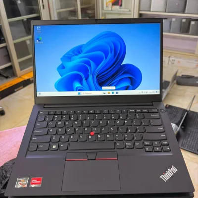 LENOVO THINKPAD E14  SSD 256 Go